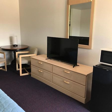 Luxury Inn George West 외부 사진