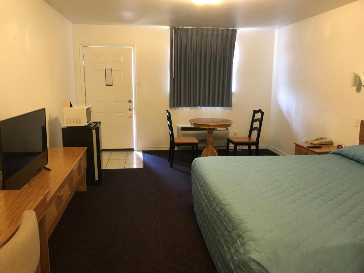 Luxury Inn George West 외부 사진