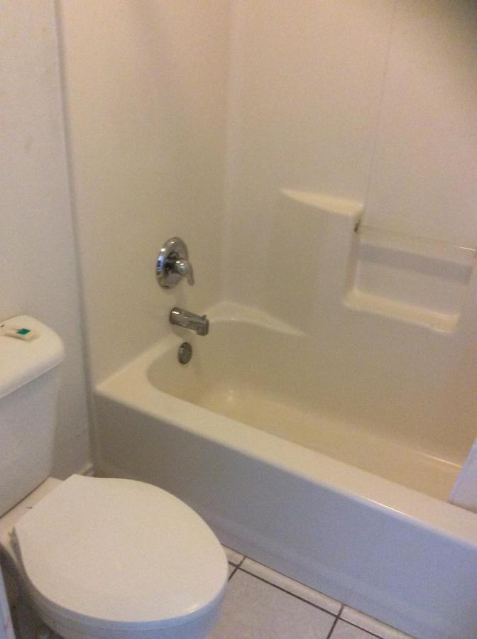 Luxury Inn George West 외부 사진