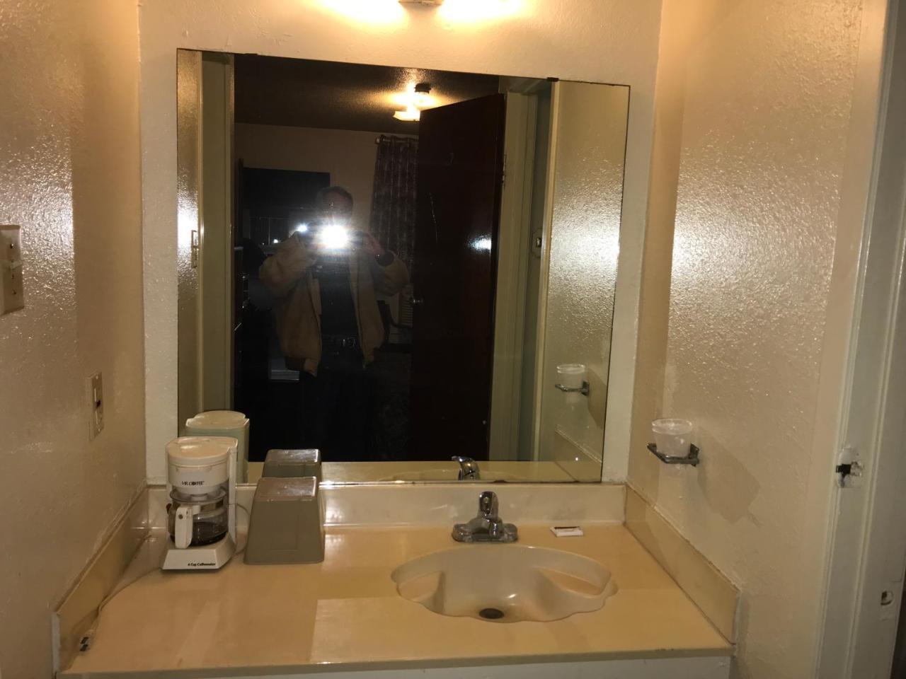 Luxury Inn George West 외부 사진